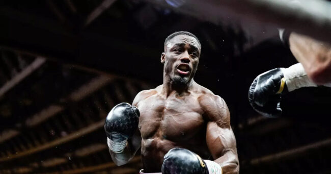 Bakary Samaké : a knockout and new records. Bakary Samaké : a knockout and new records.
